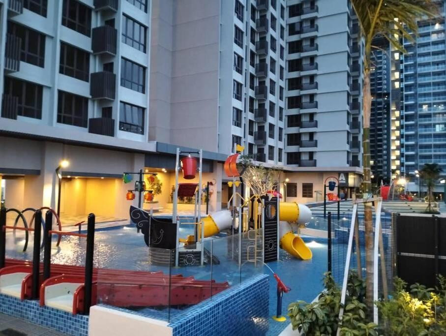 Bali Residence By Beca Inn , Musliim Only Malacca Bagian luar foto